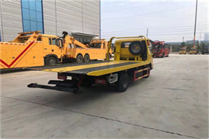 江孜非事故拖车